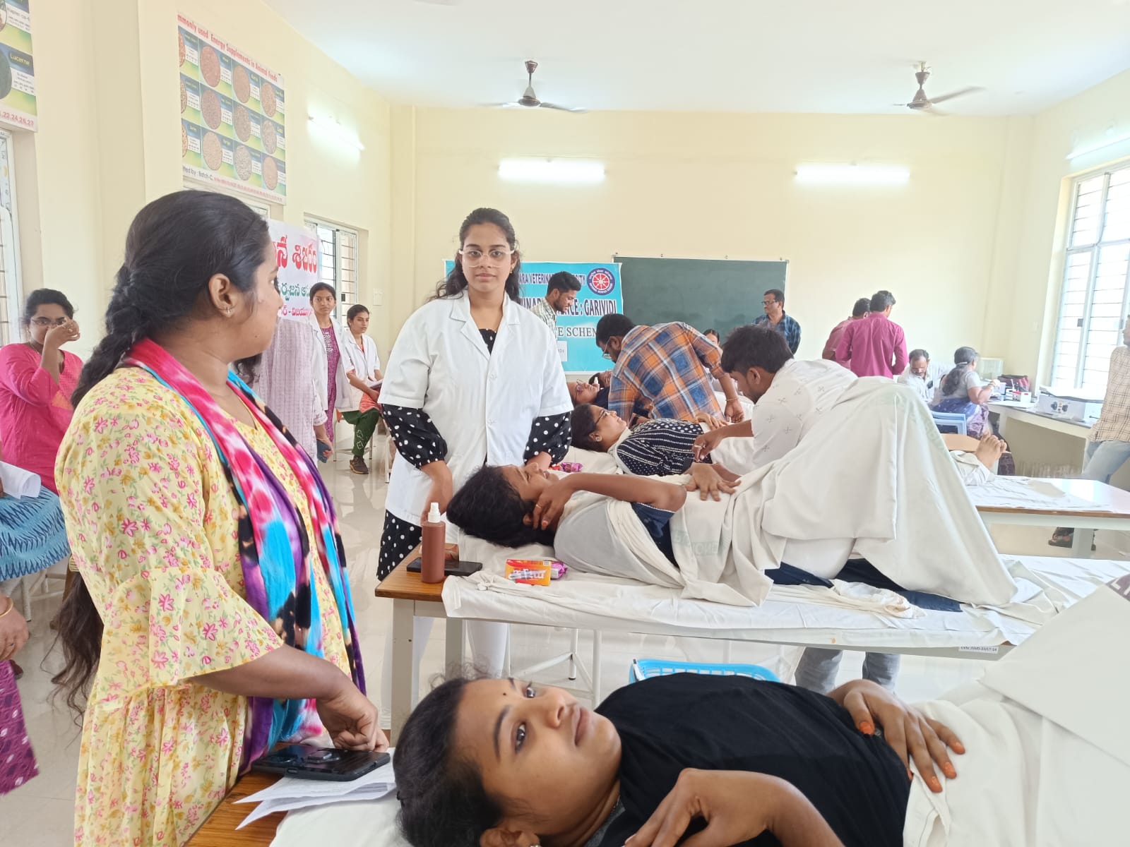 గరివిడి పశువైద్య కళాశాలలో రక్త దాన శిబిరం