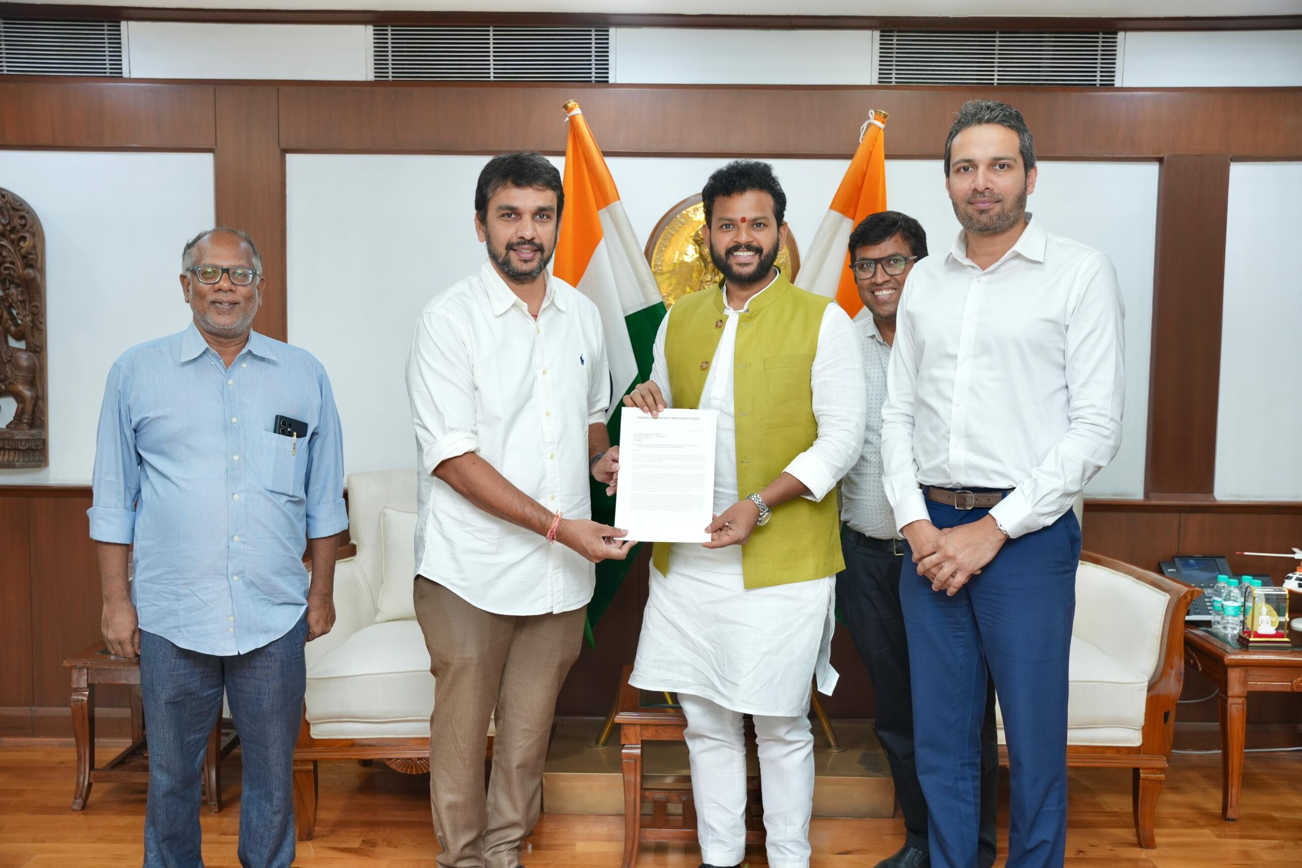 ఉత్తరాంధ్రలో జూట్ పరిశ్రమలును ఆదుకోవాలి