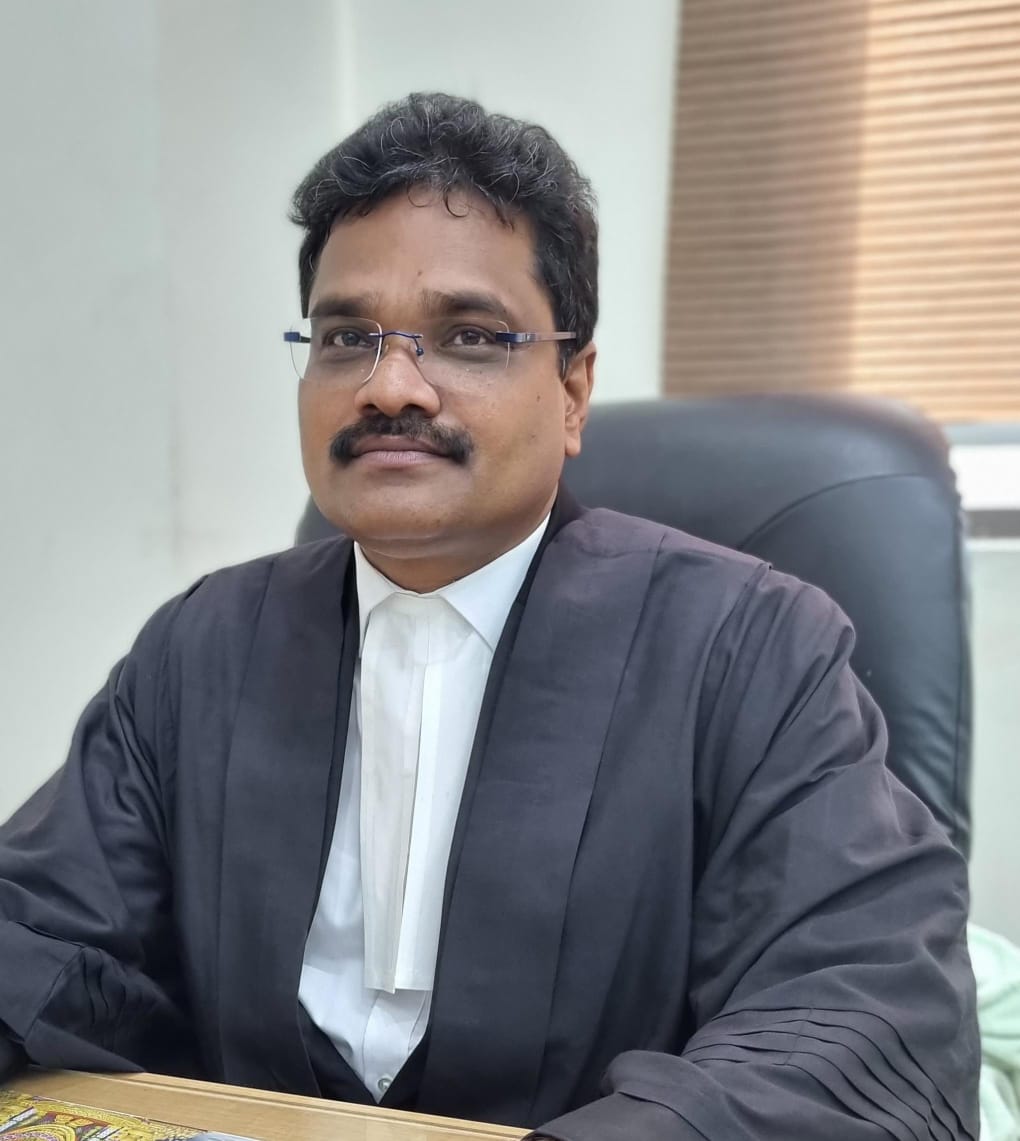 హైకోర్టు ప్రభుత్వ న్యాయవాదిగా పతివాడ