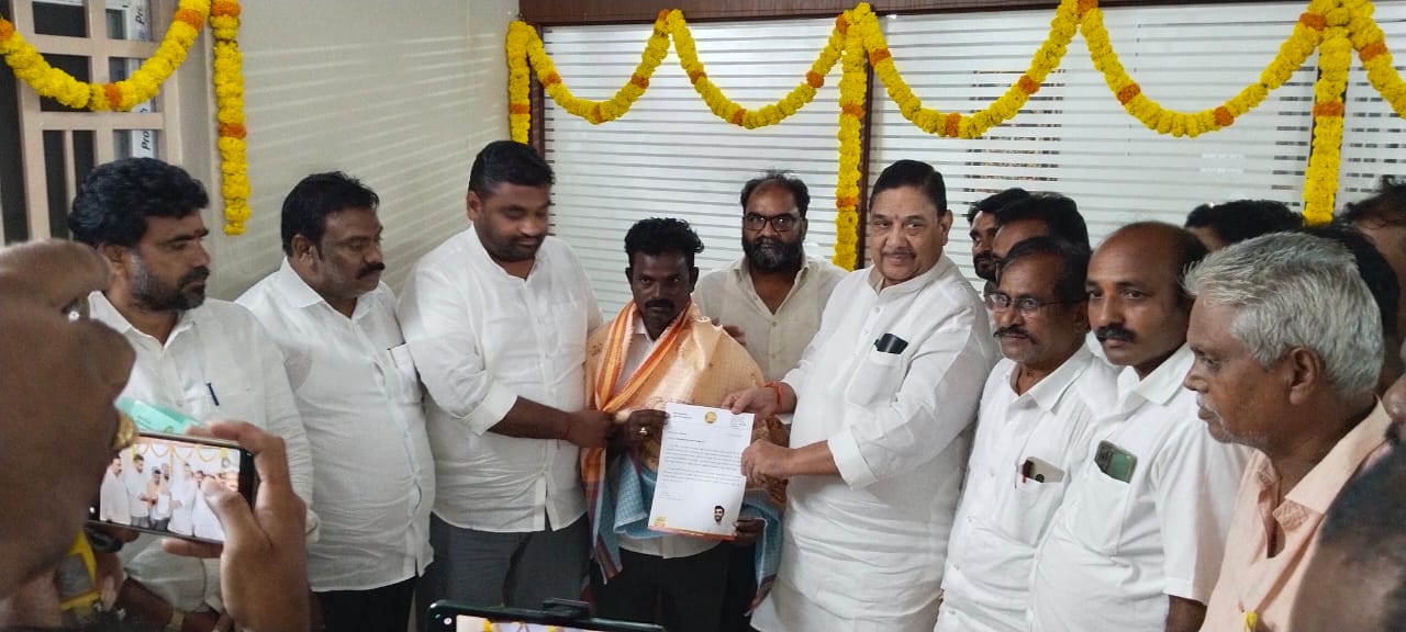 సోషల్ మీడియా కార్యకర్తల సన్మాన కార్యక్రమం