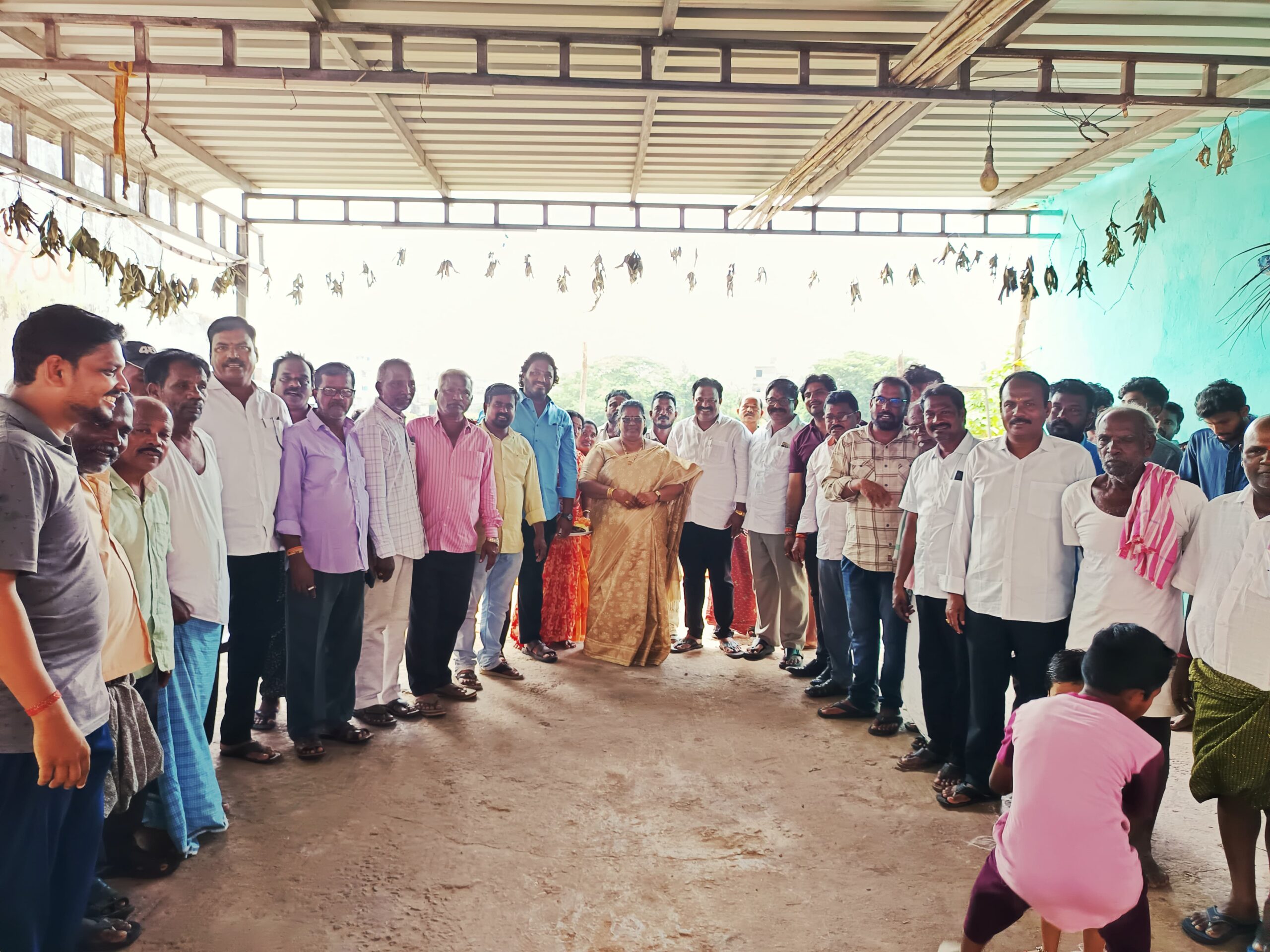 4 లక్షలరుపాయాలతో రిటర్నింగ్ వాల్ నిర్మాణానికి నిధులు మంజూరు