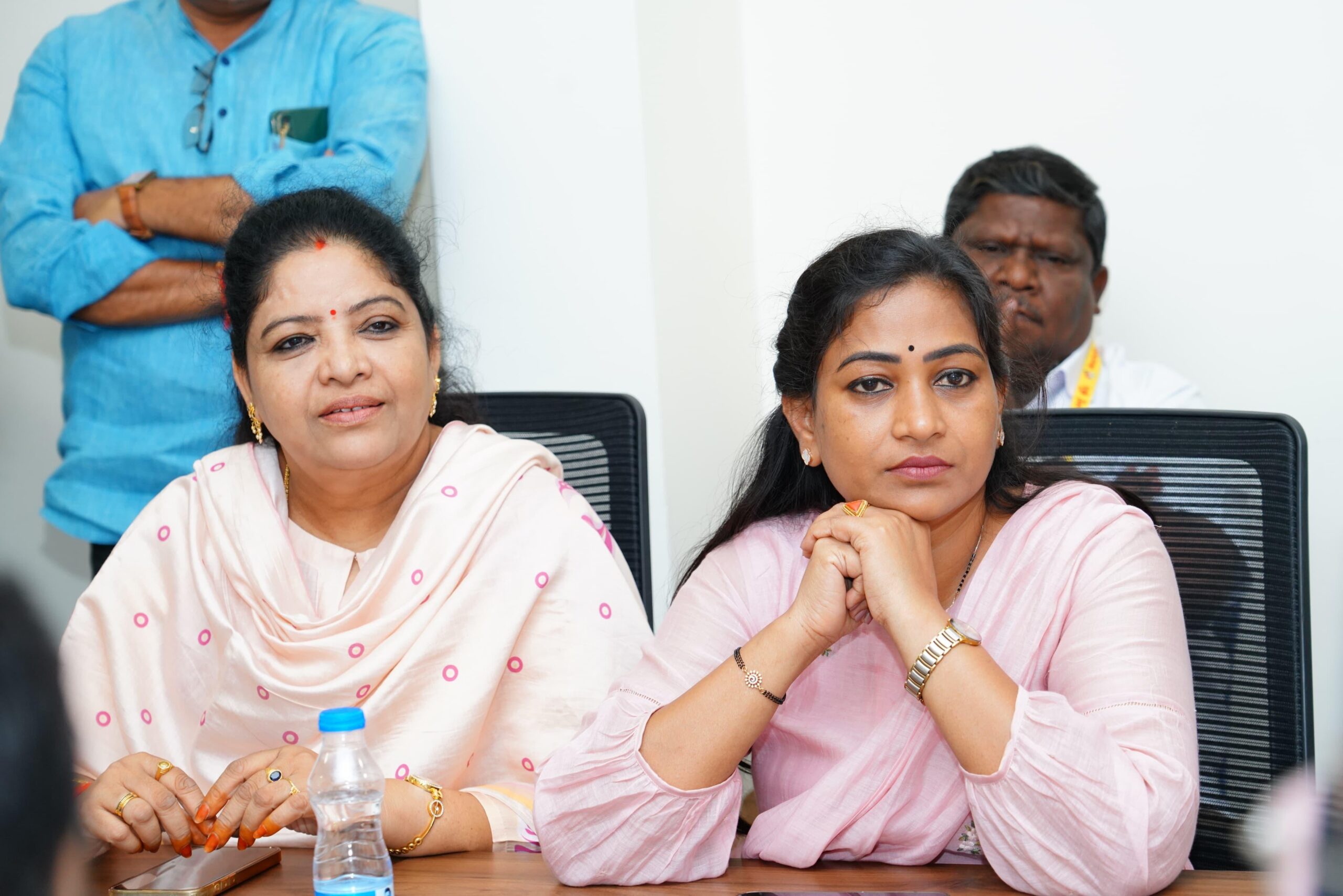 మహానాడు ను విజయవంతం చేద్దాం