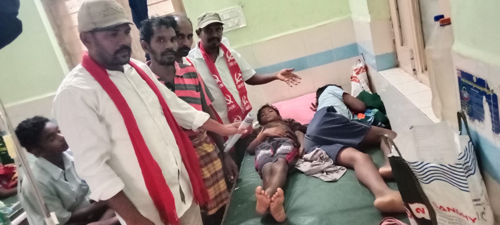 30 పడకలు ఆసుపత్రి నిర్మాణం చేపట్టాలి