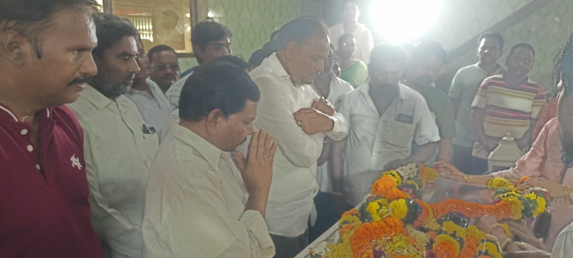 కొంత కాలం గా అనారోగ్యం తో బాధపడుతున్న  పువ్వుల.నాగేశ్వరరావుగారు మృతి.                                   