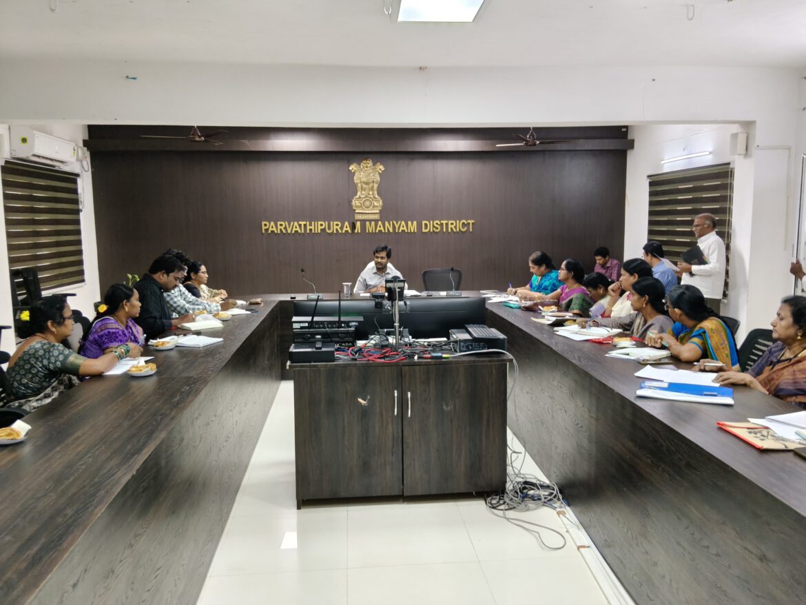 అంగన్‌వాడీలకు పోషకాహార సరఫరా పై సమీక్ష