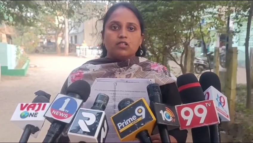 పొందూరు విద్యావతి మరణానికి కారకులైన వారిని శిక్షించాలని వారి కుమార్తె పొందూరు జోత్స్న జిల్లా ఎస్పీకి ఫిర్యాదు ……