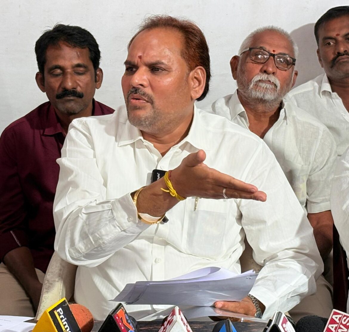 క్రెడిట్ చోరీ చేయడం మీ నైజం.నిజాన్ని జనాలు ఎప్పటికప్పుడు తెలియజేయడం మా నైజం