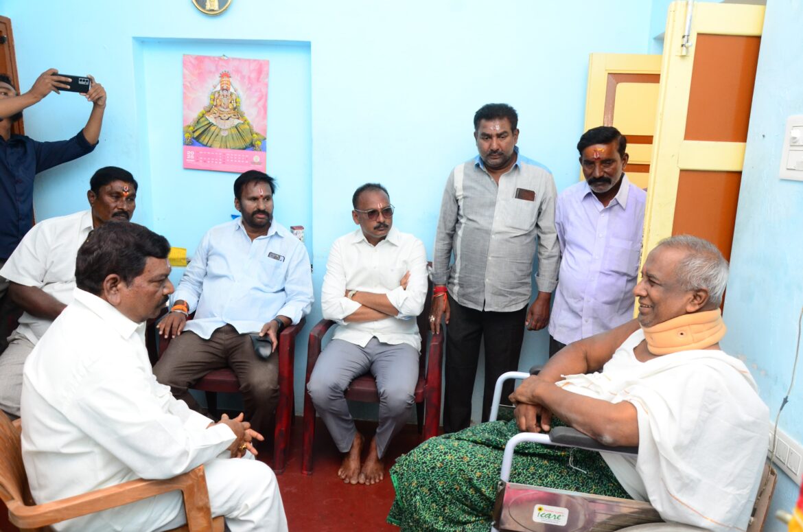 రిటైర్డ్ ఉపాధ్యాయులు వంగపండు.రాజేంద్రప్రసాద్ గారిని పరామర్శించిన రాజన్నదొర