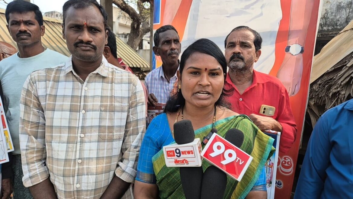 అంబటి రాంబాబు వ్యాఖ్యలు సభ్య సమాజనికే సిగ్గుచేటు;మేరకముడిదాం మండలం జేనసేన పార్టీ అధ్యక్షురాలు కృష్ణ వేణి.