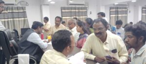 జీతాలు అడిగితే ఉద్యోగం వదిలేసి పొమ్మంటున్నారు