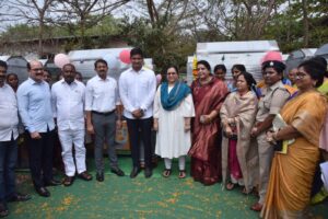 మహిళల అభివృద్ధితోనే రాష్ట్రం, దేశం అభివృద్ధి<br> (మంత్రి కొండపల్లి శ్రీనివాస్)