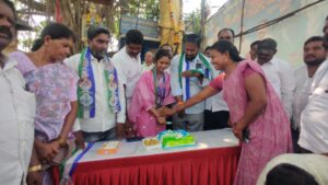 సాలూరులో సందడిలా వైసిపి 16వ ఆవిర్భావ దినోత్సవ సంబరాలు