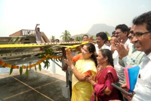 సూర్యాఘర్’ కార్యక్రమాన్ని ప్రారంభించిన మంత్రి గుమ్మిడి సంధ్యారాణి