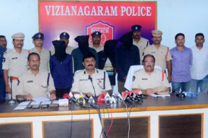 హత్యకు పాల్పడిన నలుగురు నిందితులను అరెస్ట్