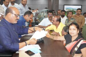 జీగిరాం జూట్ ఫ్యాక్టరీ తెరిపించి కార్మికులను ఆదుకోవాలి
