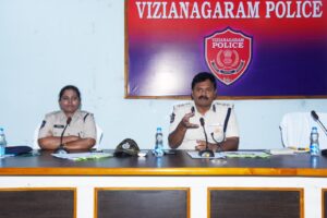 స్మార్ట్ పోలీసింగ్ తో ప్రజలకు మెరుగైన పోలీసు సేవలందించాలి<br>*విజయనగరం జిల్లా ఎస్పీ ఎ.ఆర్.దామోదర్,ఐపిఎస్*
