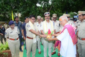 జిల్లా పోలీసు శిక్షణా కళాశాలలో ఆధునిక జిమ్ మరియు వీఐపీ లాంజ్‌ను ప్రారంభించిన జిల్లా ఎస్పీ ఎ.ఆర్.దామోదర్,ఐపిఎస్