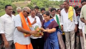 పాచిపెంట మండలం పెద్దగెడ్డ జలాశయం ద్వారా సాగునీరు విడుదల – మంత్రి గుమ్మిడి సంధ్యారాణి