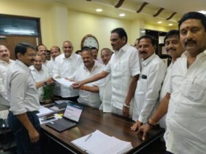 డీఎస్సీ–2025 అవకతవకలపై జిల్లా కలెక్టర్‌కు వినతిపత్రం