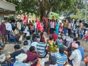 గిరిజనులకు సాగు పట్టాలు ఇవ్వకుంటే ఉద్యమం తప్పదు: సీపీఐ హెచ్చరిక
