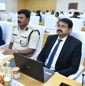 8వ జిల్లా కలెక్టర్ల సదస్సులో రాష్ట్రంలో శాంతిభద్రతల అంశంపై జిల్లా కలెక్టర్లు, ఎస్పీలతో సమీక్ష.
