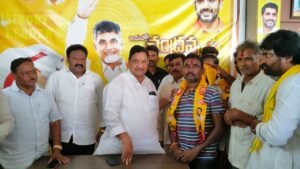 మాజీ మంత్రివర్యులు, చీపురుపల్లి శాసన సభ్యులు శ్రీ కిమిడి కళావెంకట రావు గారి సమక్షంలో..  సుమారు 200 కుటుంబాలు.,